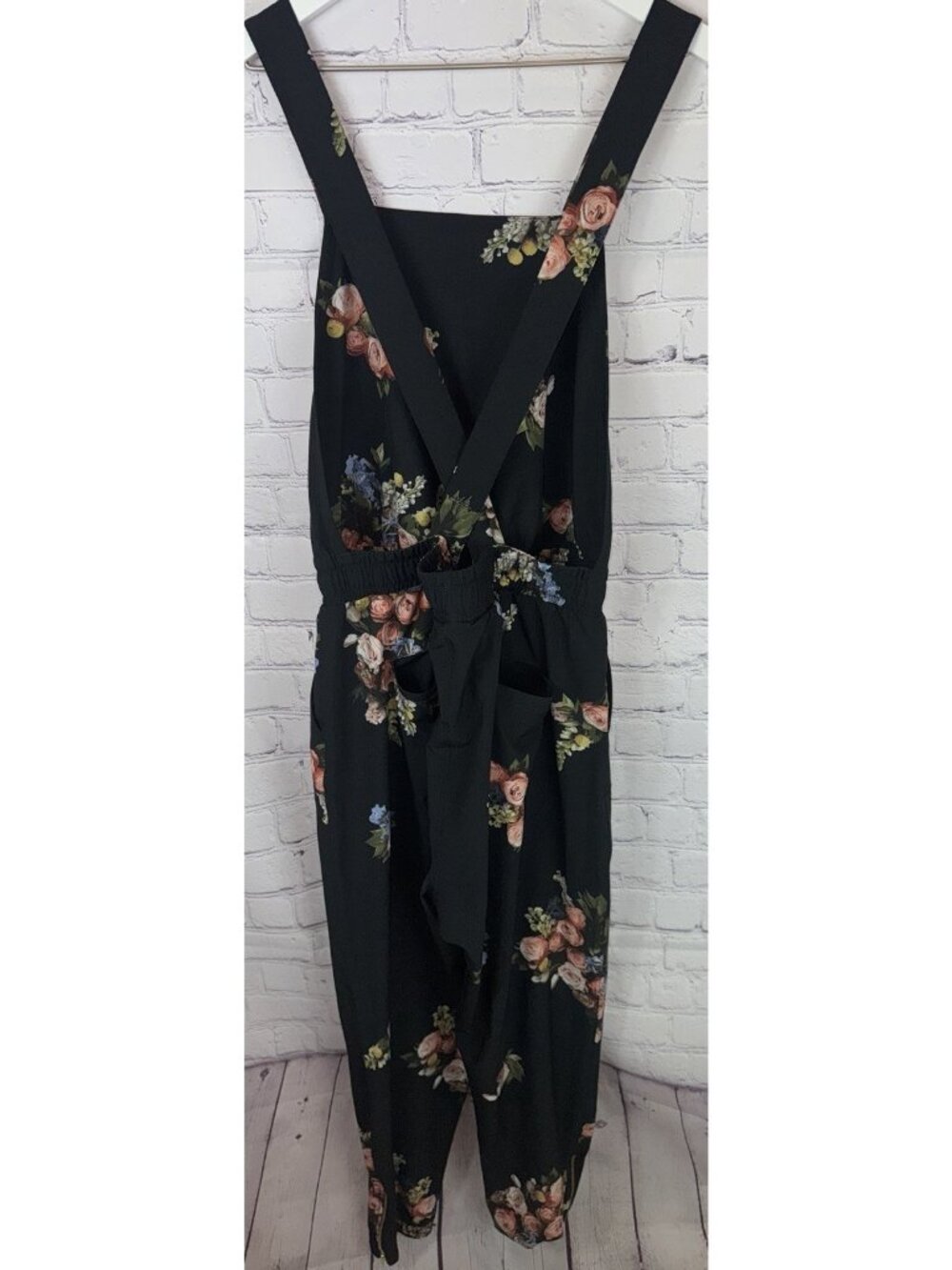 ALBION FIT Rose Black Classic Overall Jumpsuit Size Large Romantic Floral - Picture 8 of 11